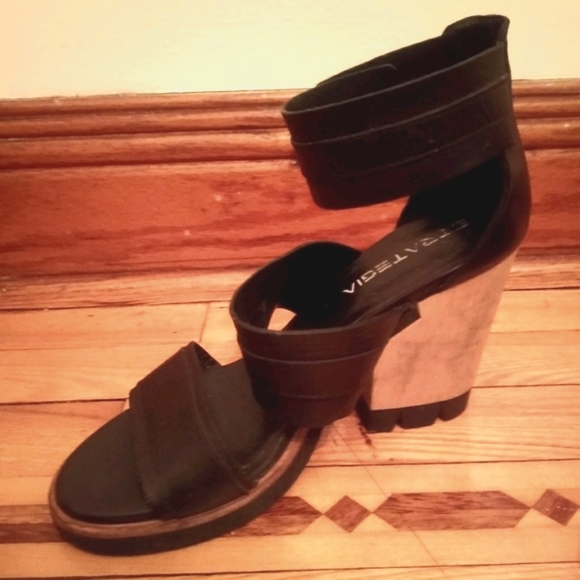 Strategia sandals with solid wood 4 inch heel - Picture 4 of 4